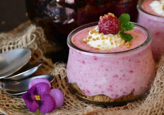 Смузи из малины и кокоса