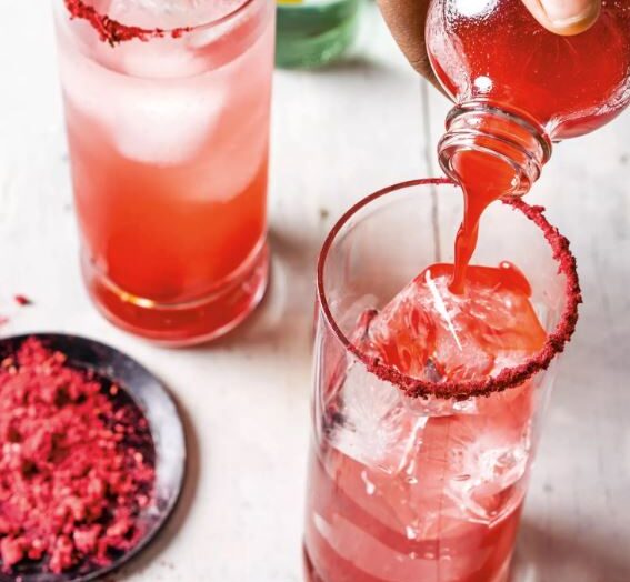 Коктейль «Шарабская роза, малина и кустарник»