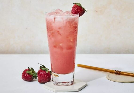 Лимонад клубнично-медовый